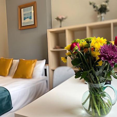 Cambridge Stays Diamond 2Br Apartment-Central-Parking-Walk To City & Train Station מראה חיצוני תמונה